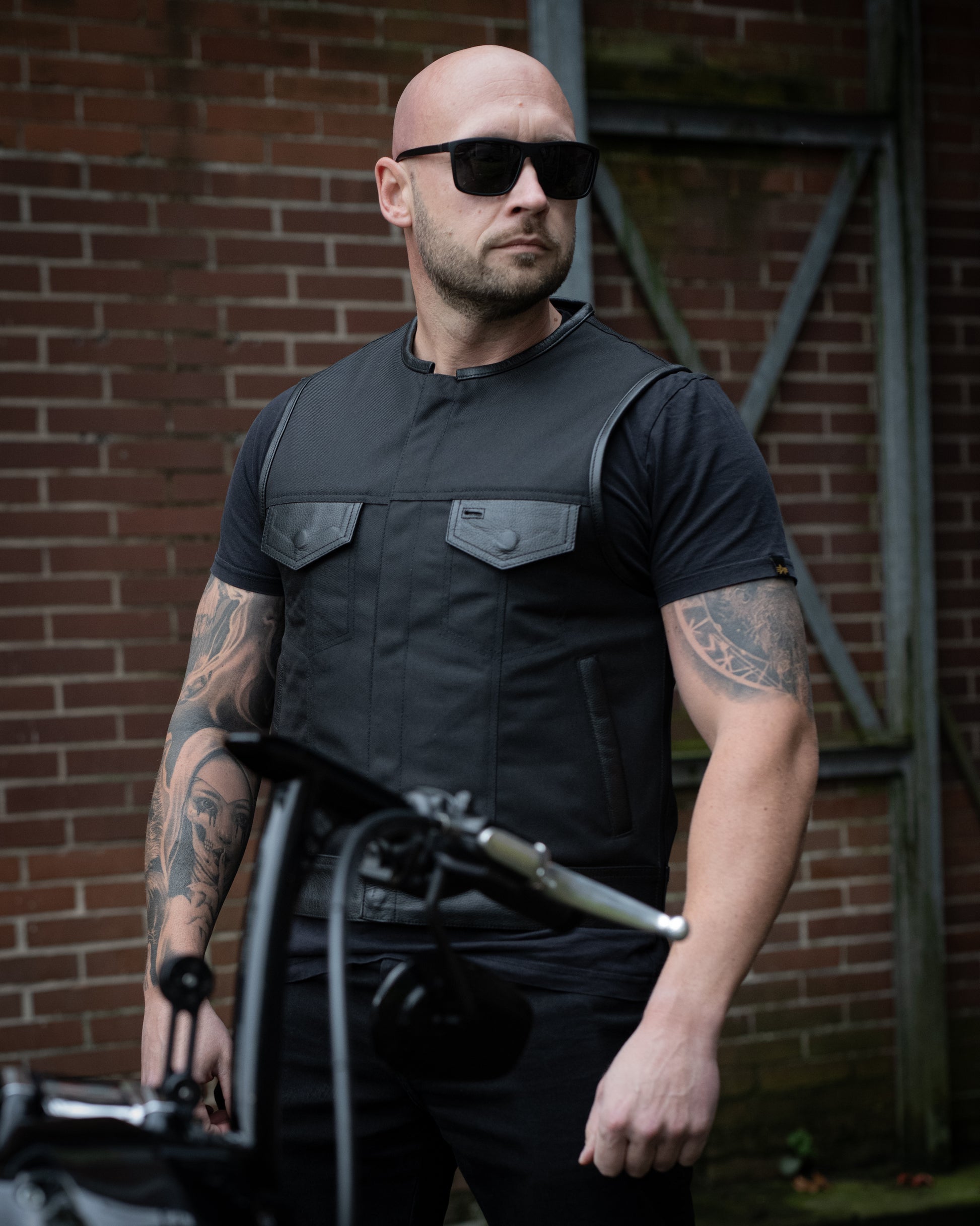 R&R BLACK OPS KUTTE
